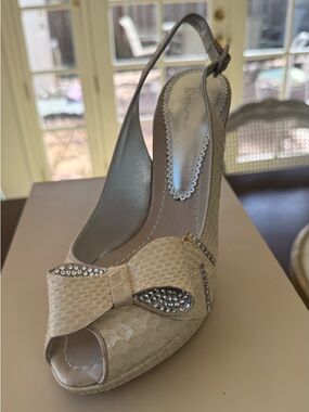 Beige Bow Slingback Peep-Toe Heel with Crystal Accents